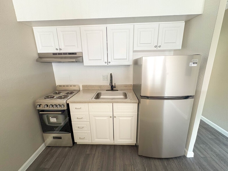 1 BR, 1 BTH - Kitchen - Ogden Villas