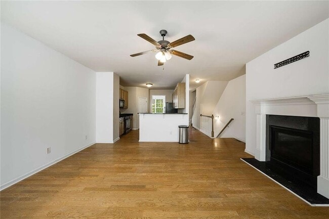 Building Photo - 1798 Oak Brook Ln NW