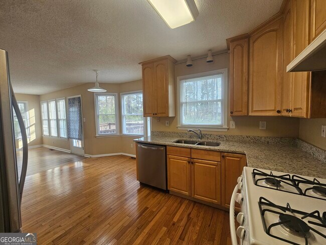 Building Photo - 24 Springfield Dr