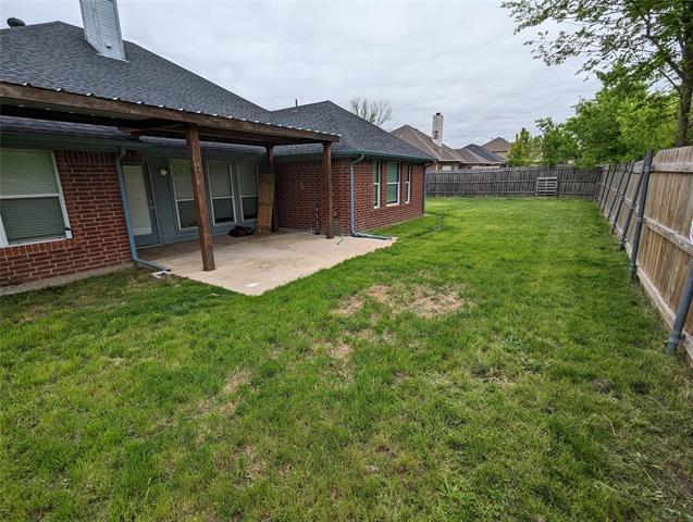 Building Photo - 119 Clear Creek Dr