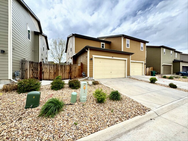 Building Photo - 1289 S Dallas Ct