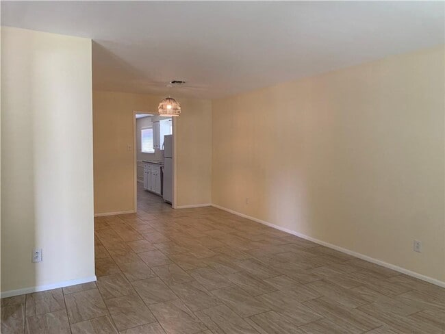 Building Photo - 941 Egyptian Dr