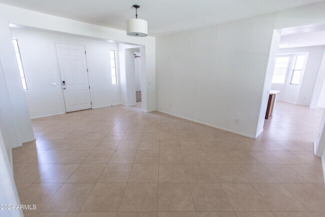 Building Photo - 21382 E Lords Ct