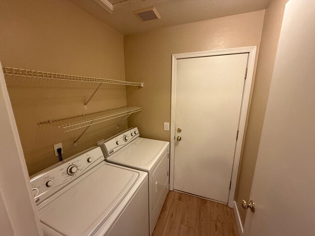 Building Photo - Beautiful Home in Copper Basin Community!