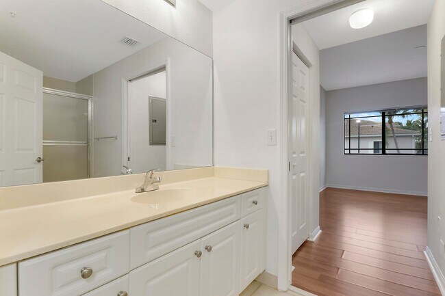 Building Photo - 2809 Amalei Dr