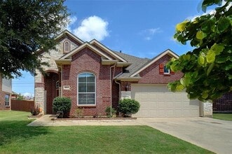 Building Photo - 4013 Bonita Ave