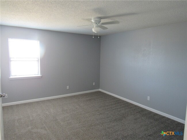 Building Photo - 2603 Bermuda Dr