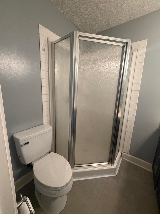 Building Photo - 720 Marigold St