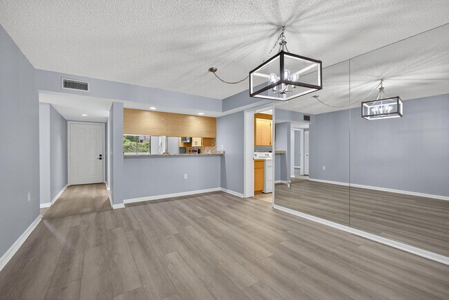 Building Photo - 2581 Village Blvd