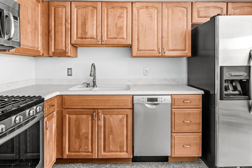 Kitchen - 501 E Cherry St