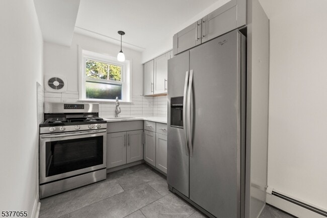 Building Photo - 482 Joralemon St