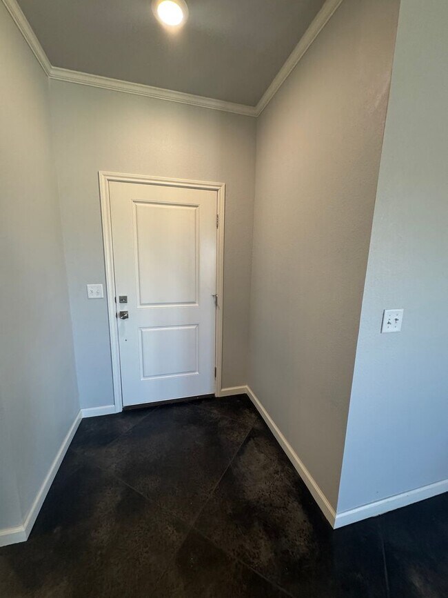 Building Photo - New built located in Beacon Pointe area!!!...