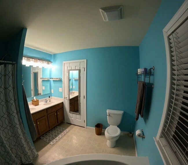 Building Photo - 105 Joshua Dr