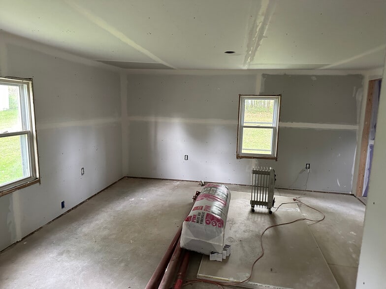 Building Photo - 952 South St