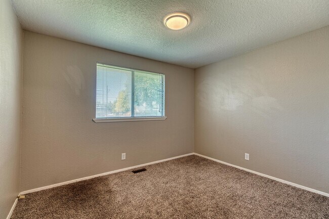 Building Photo - 2776 Reno Way