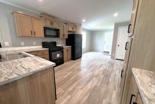 Building Photo - 6588 N Hampshire Dr