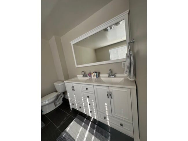 Building Photo - 16600 E Arapahoe Rd