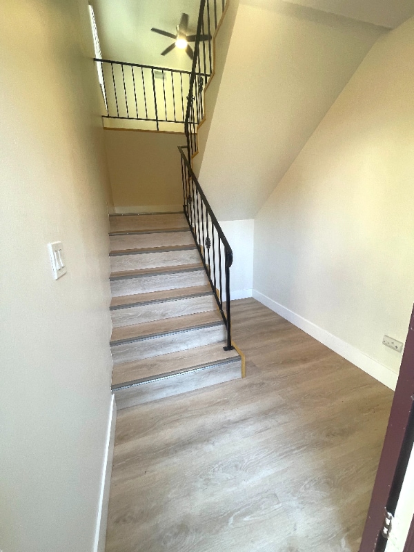 Building Photo - 563 S Fashion Park St