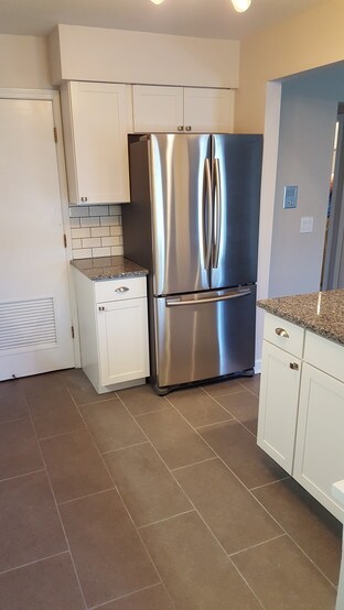 French Door Refrigerator - 6561 Woodhall Dr