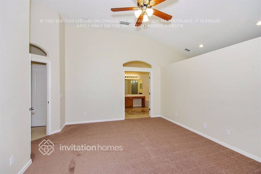 Building Photo - 14074 Magnolia Glen Cir