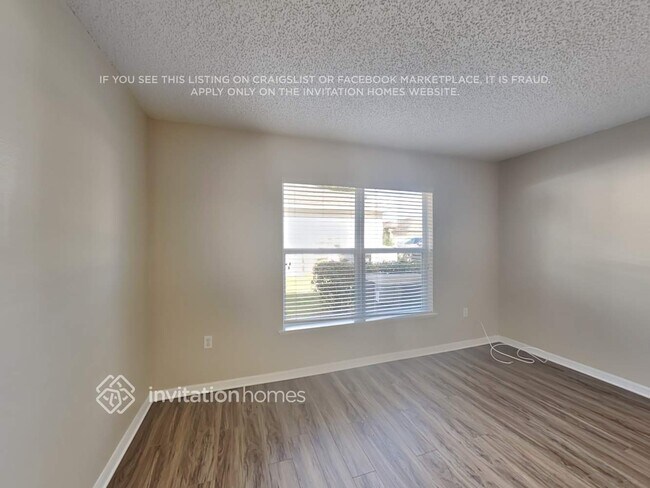 Building Photo - 5728 Oakwood Knoll Dr