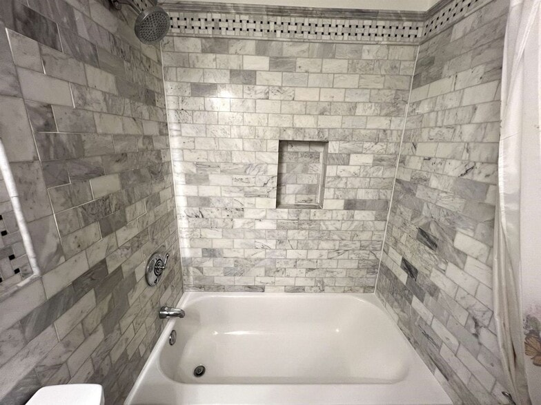 Building Photo - 116 Bluestone Dr