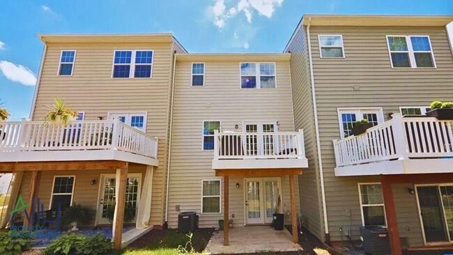 Building Photo - 2424 Pocoson Wood Ct