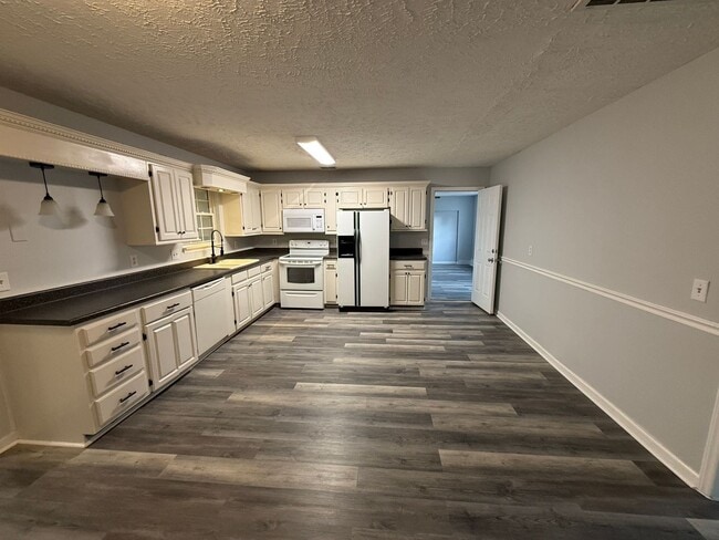 Building Photo - 1730 Azure Way