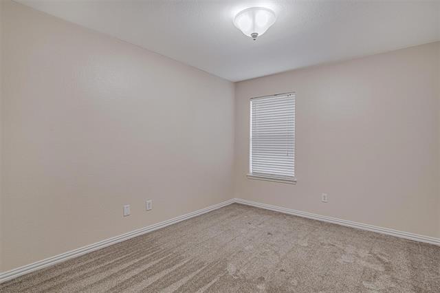 Building Photo - 1112 Emerson Dr
