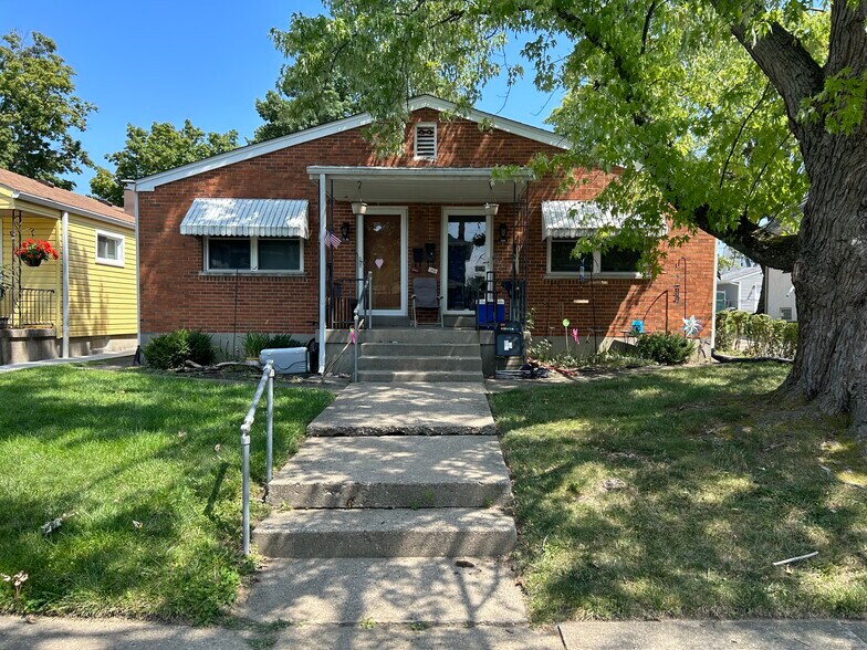 Primary Photo - 364 Cleveland Ave