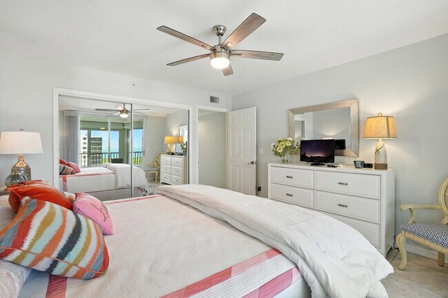 Building Photo - 25 Bluebill Ave