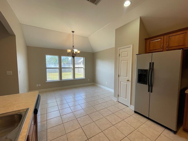 Building Photo - BELLE ROSE AT LEGACY! HURRY WONT LAST LONG!