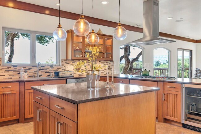 Building Photo - 287 Laureles Grade
