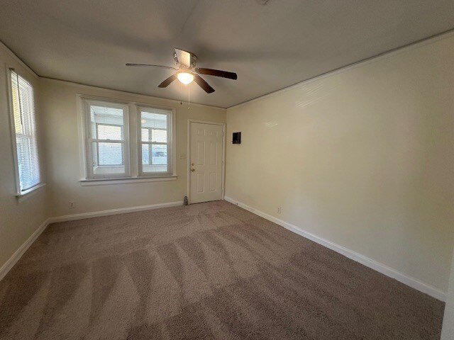 Building Photo - Updated 3BR Home with Fenced Yard & Garage