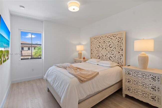 Building Photo - 9974 NW 86th Terrace