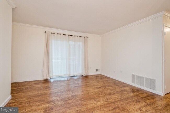 Building Photo - 101 Quince Ct