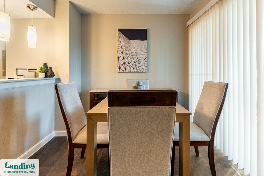 Building Photo - 711 Brentford Pl