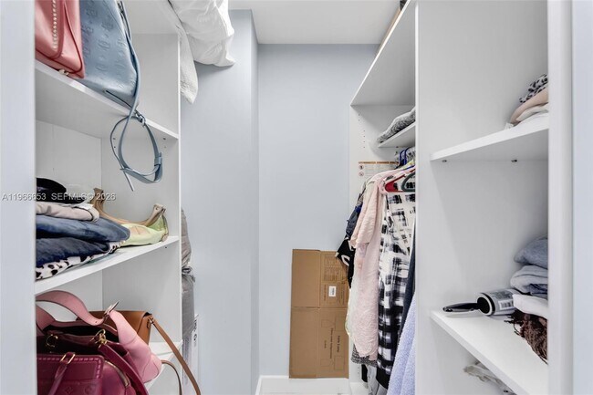 Building Photo - 1980 S Ocean Dr