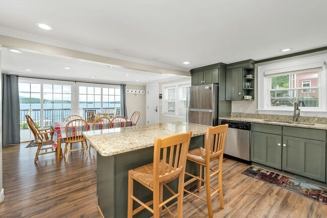 Primary Photo - Beautiful Home On Lake Winnipesaukee