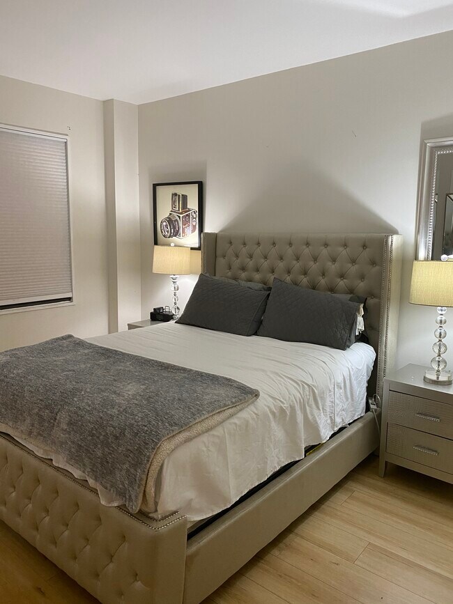 Building Photo - 2201 L St NW