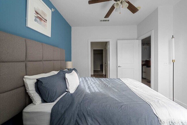 Building Photo - 13005 Meandering Way