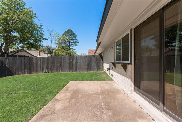 Building Photo - 1656 Glenhill Ln