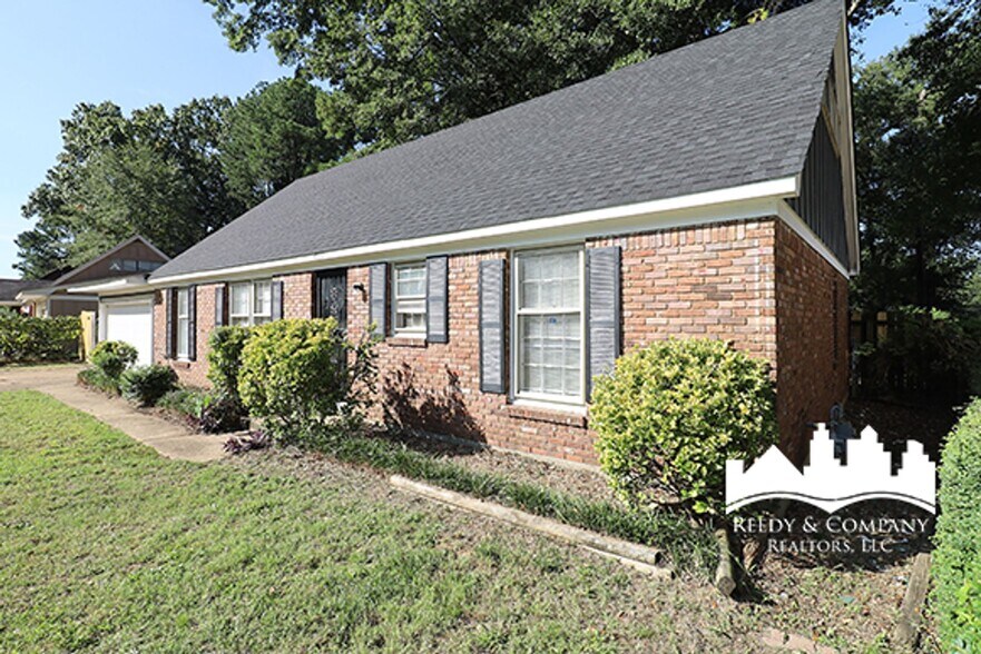 Building Photo - 4533 Bogart St