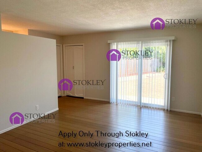 Building Photo - 1764 Carriage Dr