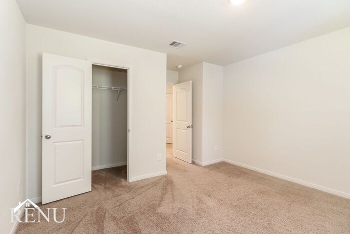 Building Photo - 10659 Lost aples Dr