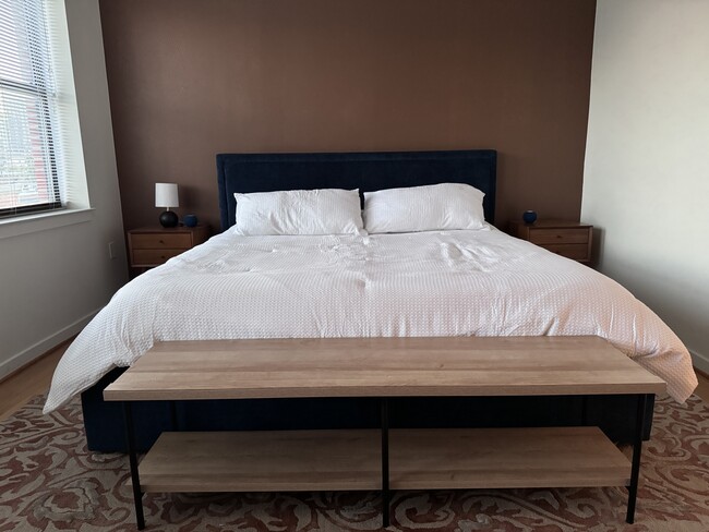 Building Photo - 1726 Aliceanna St