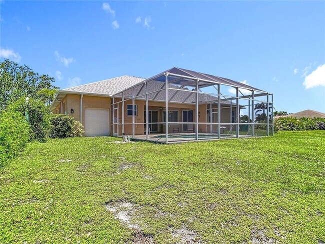 Building Photo - 168 Fairway Rd