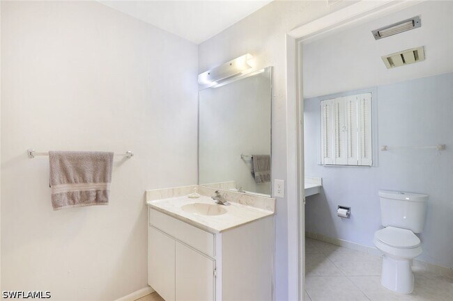 Building Photo - 5954 Pelican Bay Blvd