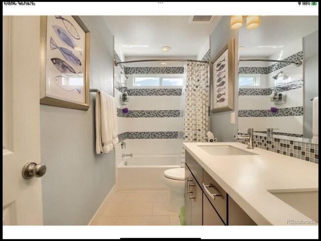 Building Photo - 10850 Unity Way