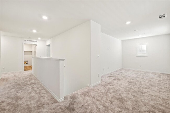 Building Photo - 5547 Lasso Dr